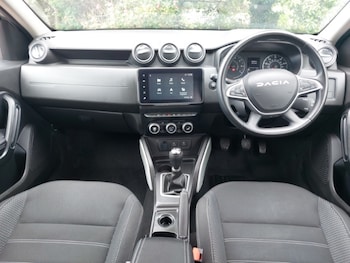 Used Dacia Duster 2024 for sale - 78746793: Photo