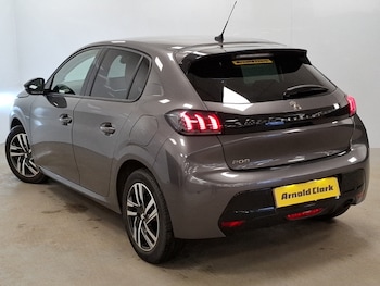 Used Peugeot 208 2022 for sale - 77454600: Photo