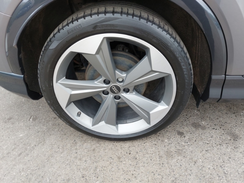 Used Audi Q4 e-tron 2023 for sale - 78133345: Photo 12