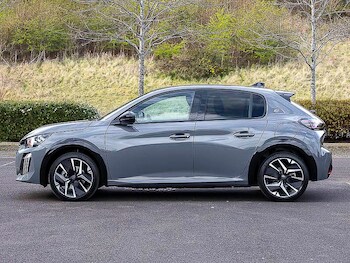 Used Peugeot 2008 2026 for sale - 79492535: Photo