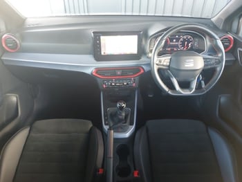Used SEAT Arona 2024 for sale - 77150490: Photo