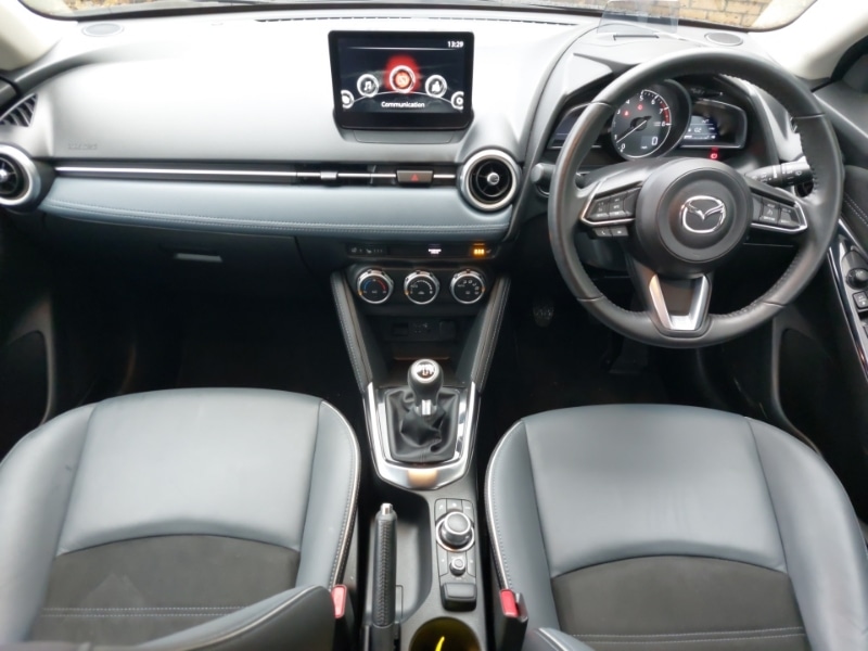 Used Mazda Mazda2 2022 for sale - 77081086: Photo 2
