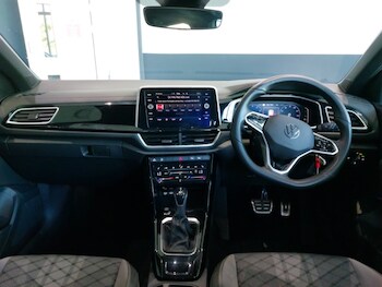 Used Volkswagen T-Roc 2023 for sale - 78392206: Photo