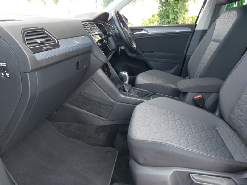 Used Volkswagen Tiguan 2022 for sale - 77949996: Photo 5