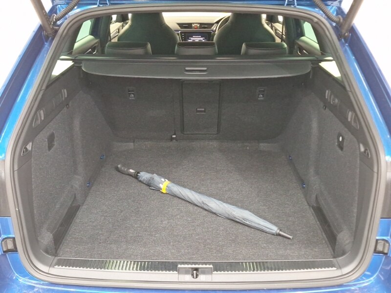 Used Skoda Superb 2023 for sale - 76472043: Photo 8