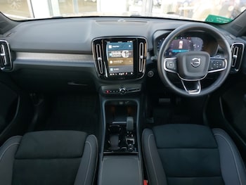 Used Volvo XC40 2024 for sale - 76506490: Photo