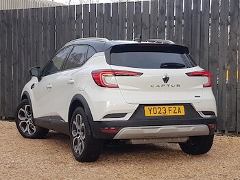 Used Renault Captur 2023 for sale - 77955946: Photo