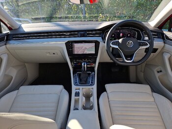 Used Volkswagen Passat 2021 for sale - 76932989: Photo