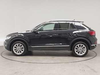 Used Volkswagen T-Roc 2023 for sale - 78474190: Photo