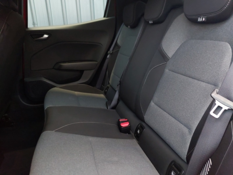 Used Renault Clio 2024 for sale - 77434021: Photo 6