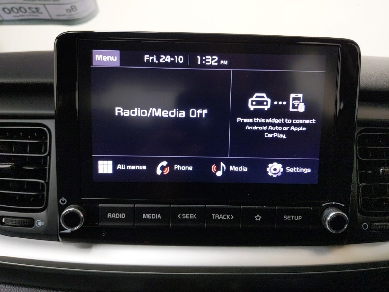 Used Kia Stonic 2023 for sale - 76401179: Photo 10