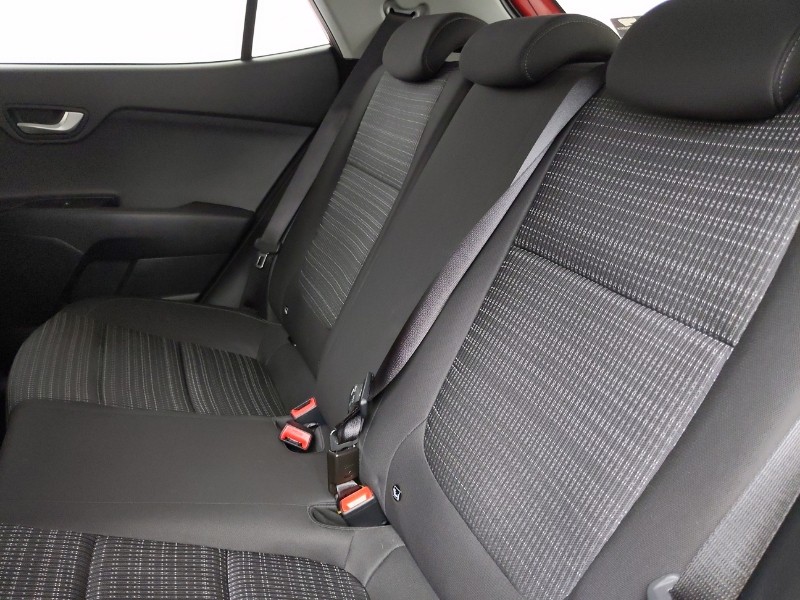 Used Kia Stonic 2023 for sale - 76401179: Photo 6