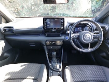 Used Toyota Yaris 2021 for sale - 77832976: Photo