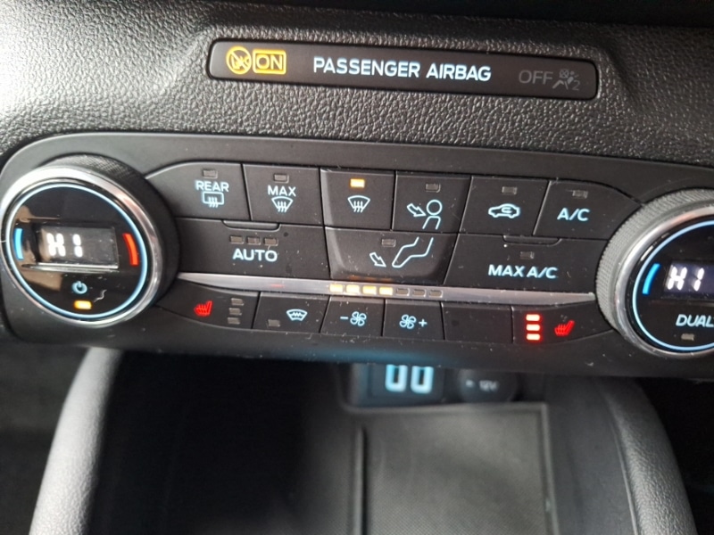 Used Ford Focus 2021 for sale - 76713849: Photo 10