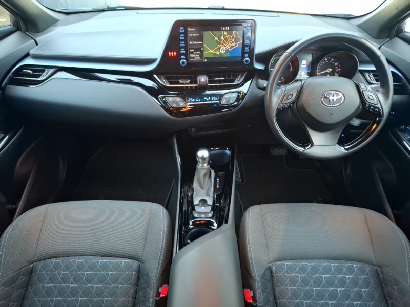 Used Toyota C-HR 2021 for sale - 77277810: Photo 2