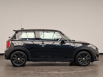 Used MINI Hatch 2023 for sale - 79219184: Photo