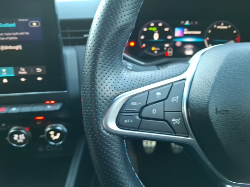 Used Renault Clio 2024 for sale - 76894106: Photo 12