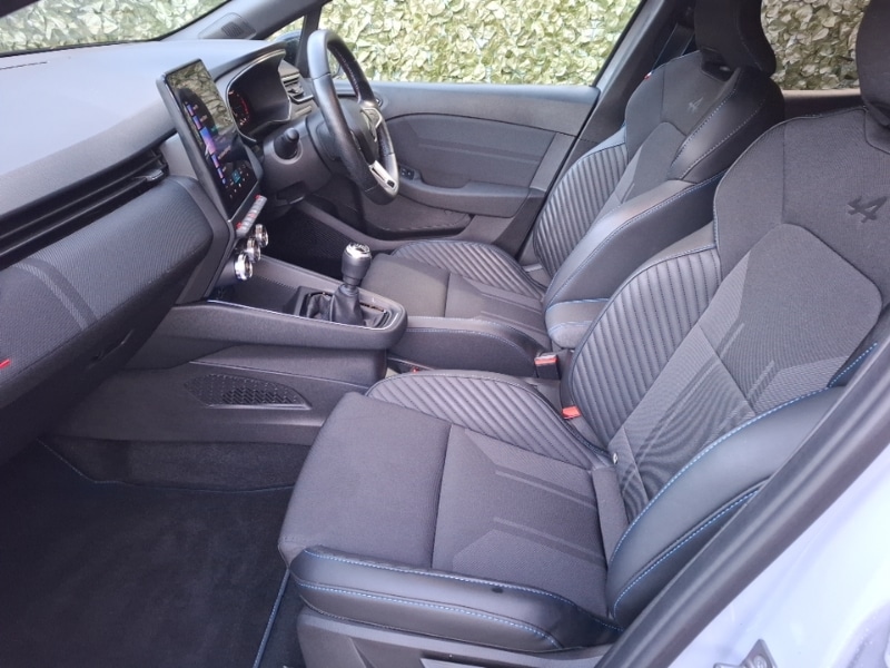 Used Renault Clio 2024 for sale - 76894106: Photo 5