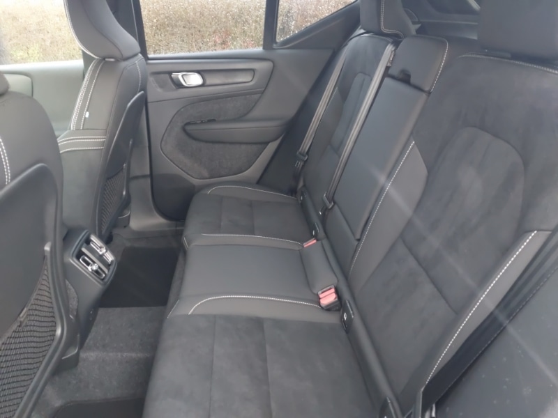 Used Volvo XC40 2025 for sale - 77206219: Photo 6