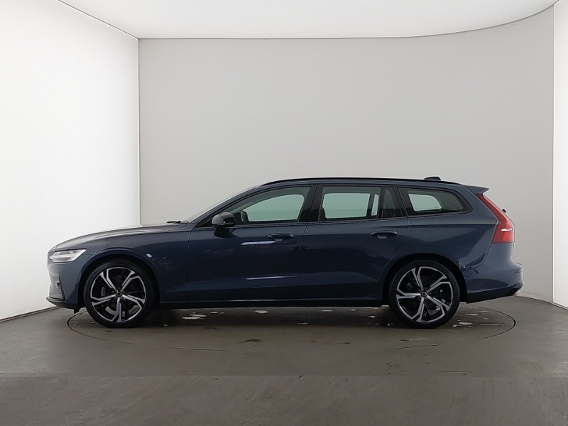 Used Volvo V60 2025 for sale - 77923620: Photo 4