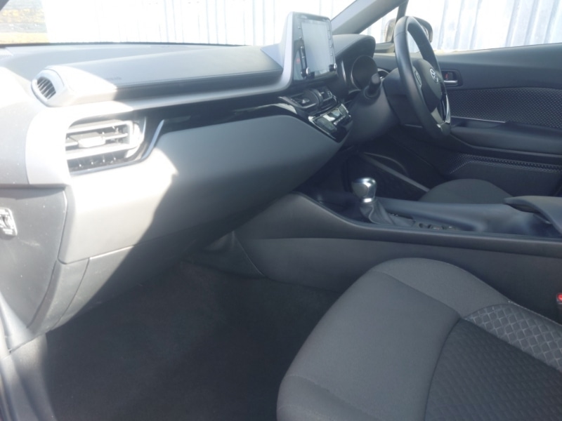 Used Toyota C-HR 2022 for sale - 78046256: Photo 5