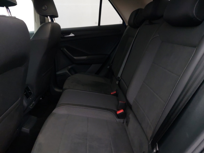 Used Volkswagen T-Roc 2023 for sale - 77265936: Photo 6