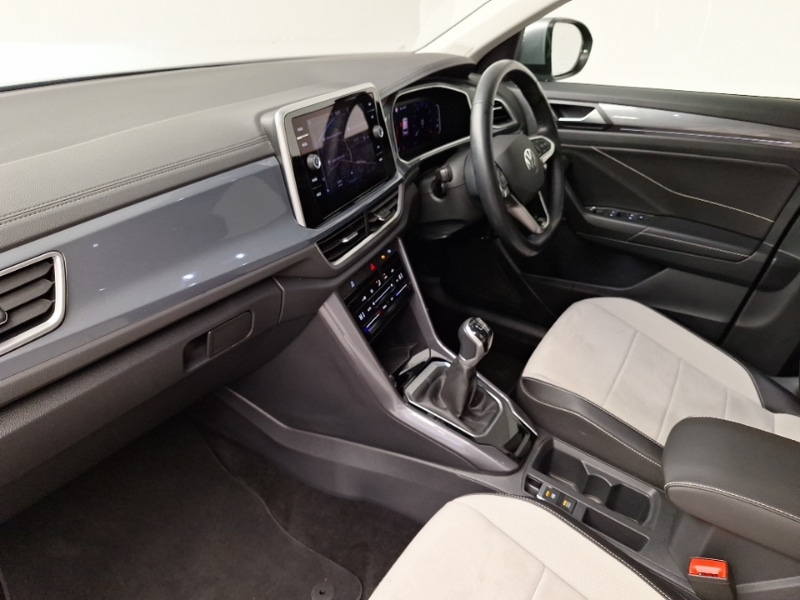 Used Volkswagen T-Roc 2022 for sale - 77923526: Photo 5