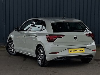 Used Volkswagen Polo 2024 for sale - 79152715: Photo