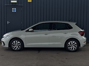 Used Volkswagen Polo 2024 for sale - 79152715: Photo