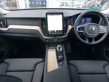 Used Volvo XC60 2025 for sale - 78683748: Photo