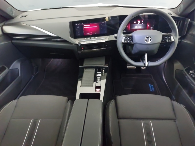 Used Vauxhall Astra 2024 for sale - 78152255: Photo 2