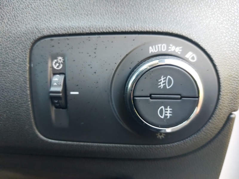 Used Vauxhall Crossland 2022 for sale - 76925695: Photo 12