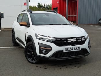 Used Dacia Sandero Stepway 2024 for sale - 79704589: Photo