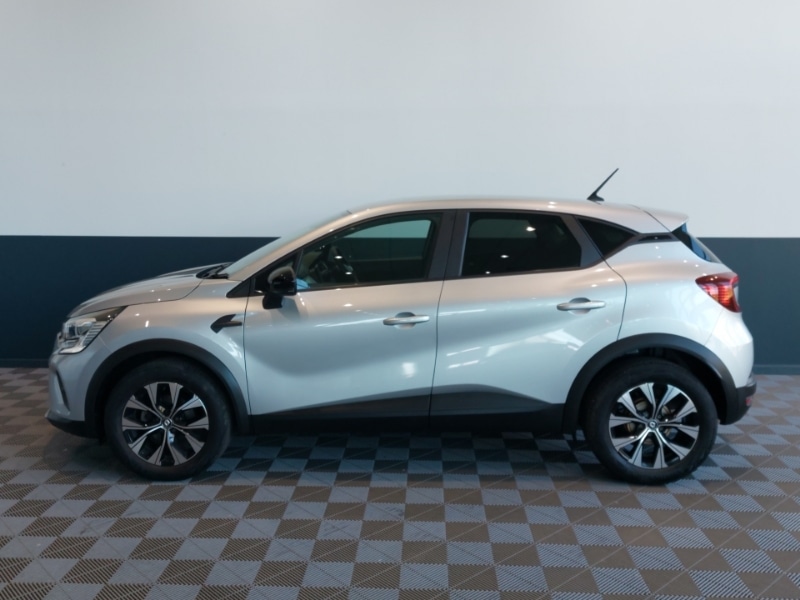 Used Renault Captur 2023 for sale - 78085530: Photo 4