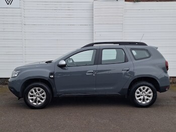 Used Dacia Duster 2023 for sale - 77777909: Photo