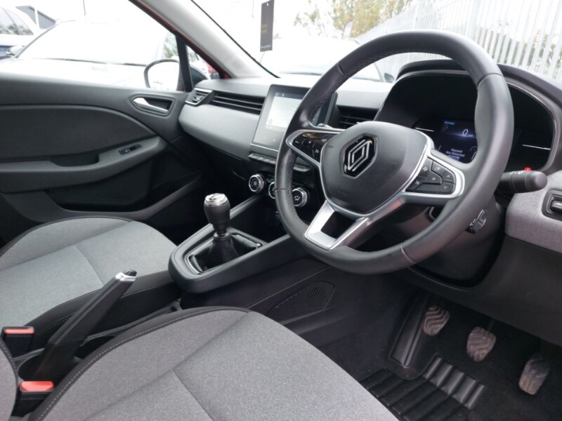 Used Renault Clio 2023 for sale - 77449119: Photo 11