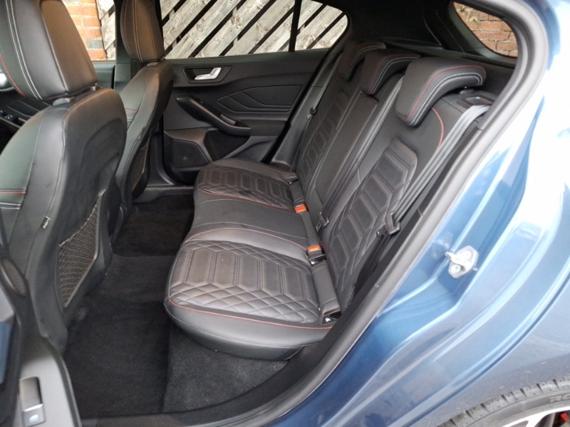 Used Ford Focus 2023 for sale - 76708982: Photo 6