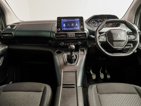 Used Peugeot Rifter 2021 for sale - 76310254: Photo 2