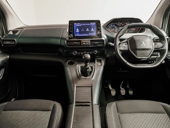 Used Peugeot Rifter 2021 for sale - 76310254: Photo