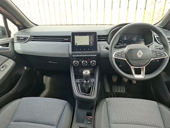 Used Renault Clio 2025 for sale - 79126201: Photo