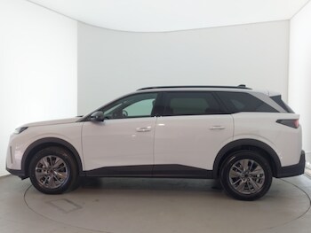 Used Peugeot 5008 2025 for sale - 76920868: Photo