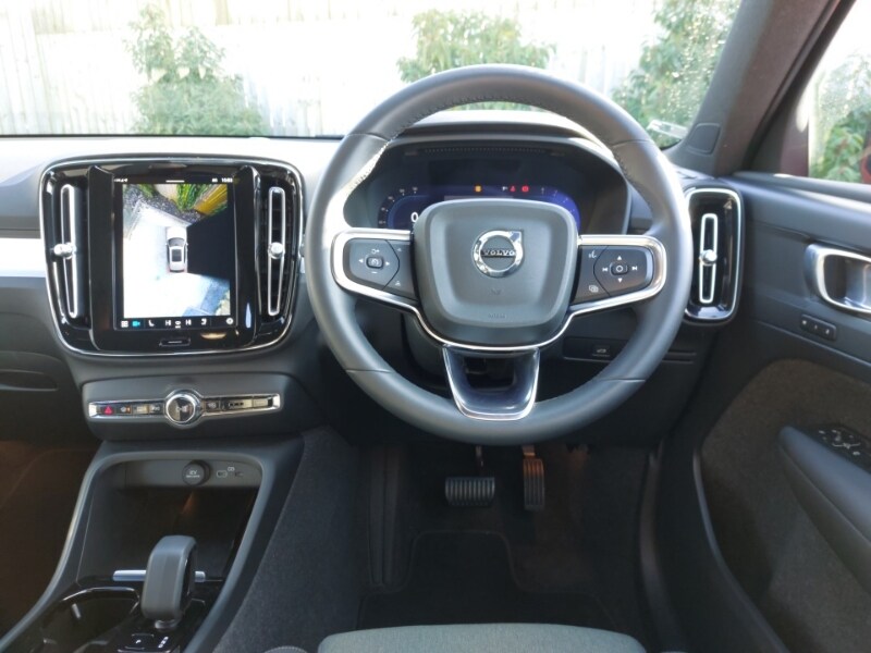 Used Volvo XC40 2023 for sale - 77732234: Photo 7