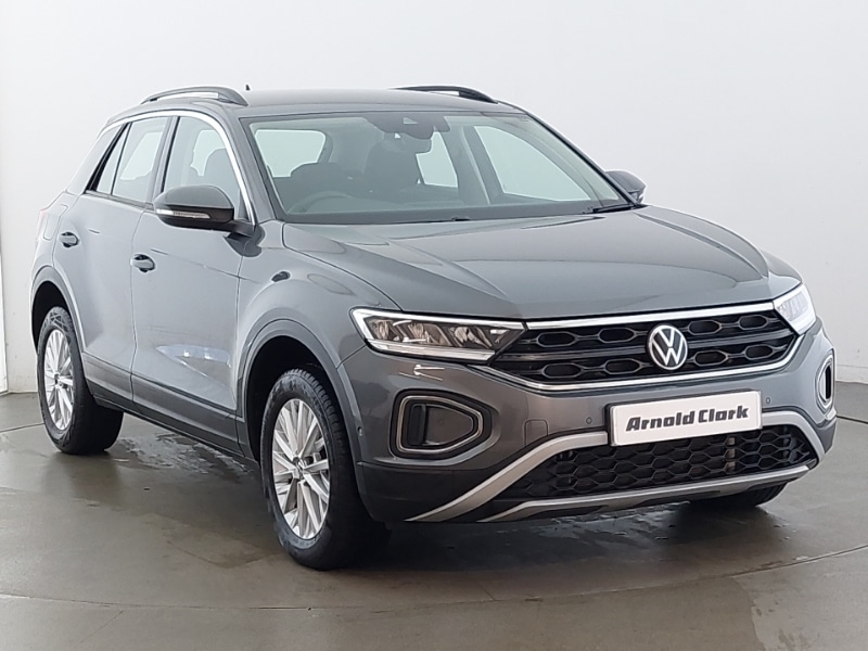 Used Volkswagen T-Roc 2023 for sale - 76456468: Photo 1