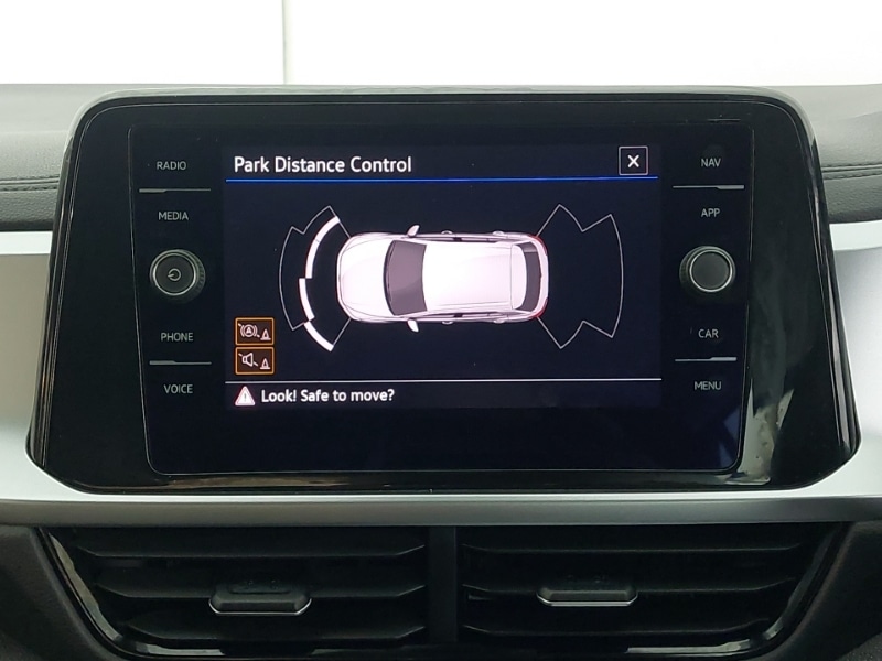 Used Volkswagen T-Roc 2023 for sale - 76456468: Photo 11