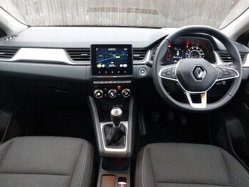 Used Renault Captur 2024 for sale - 77371681: Photo