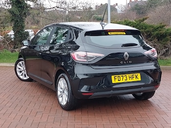 Used Renault Clio 2023 for sale - 77717486: Photo