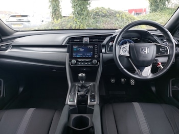 Used Honda Civic 2020 for sale - 78477739: Photo