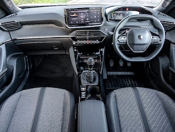 Used Peugeot 2008 2025 for sale - 75695286: Photo