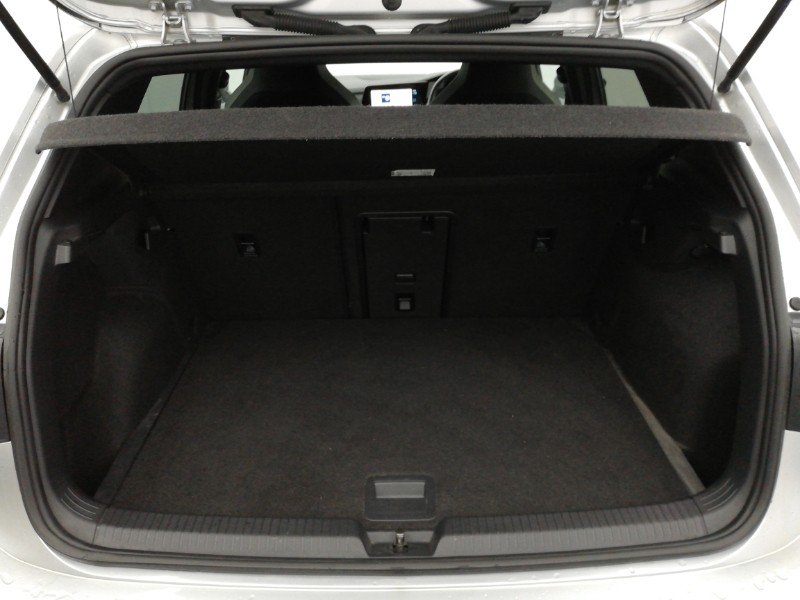 Used Volkswagen Golf 2020 for sale - 77875861: Photo 8