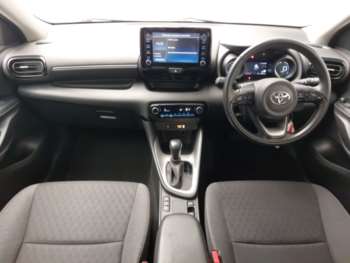 Used Toyota Yaris 2022 for sale - 74786670: Photo